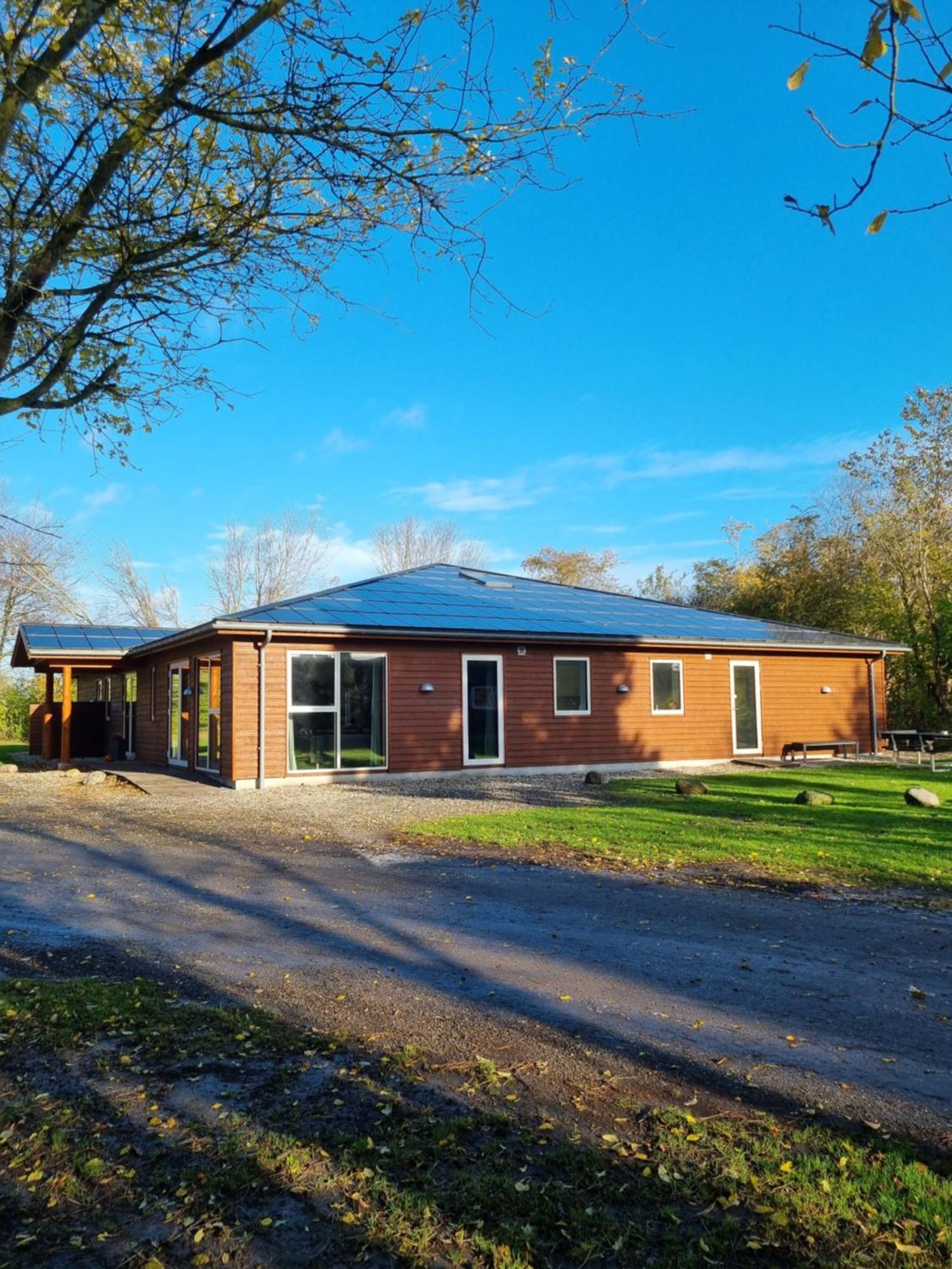 Feriebyens Bed & Breakfast Rødvig Екстериор снимка